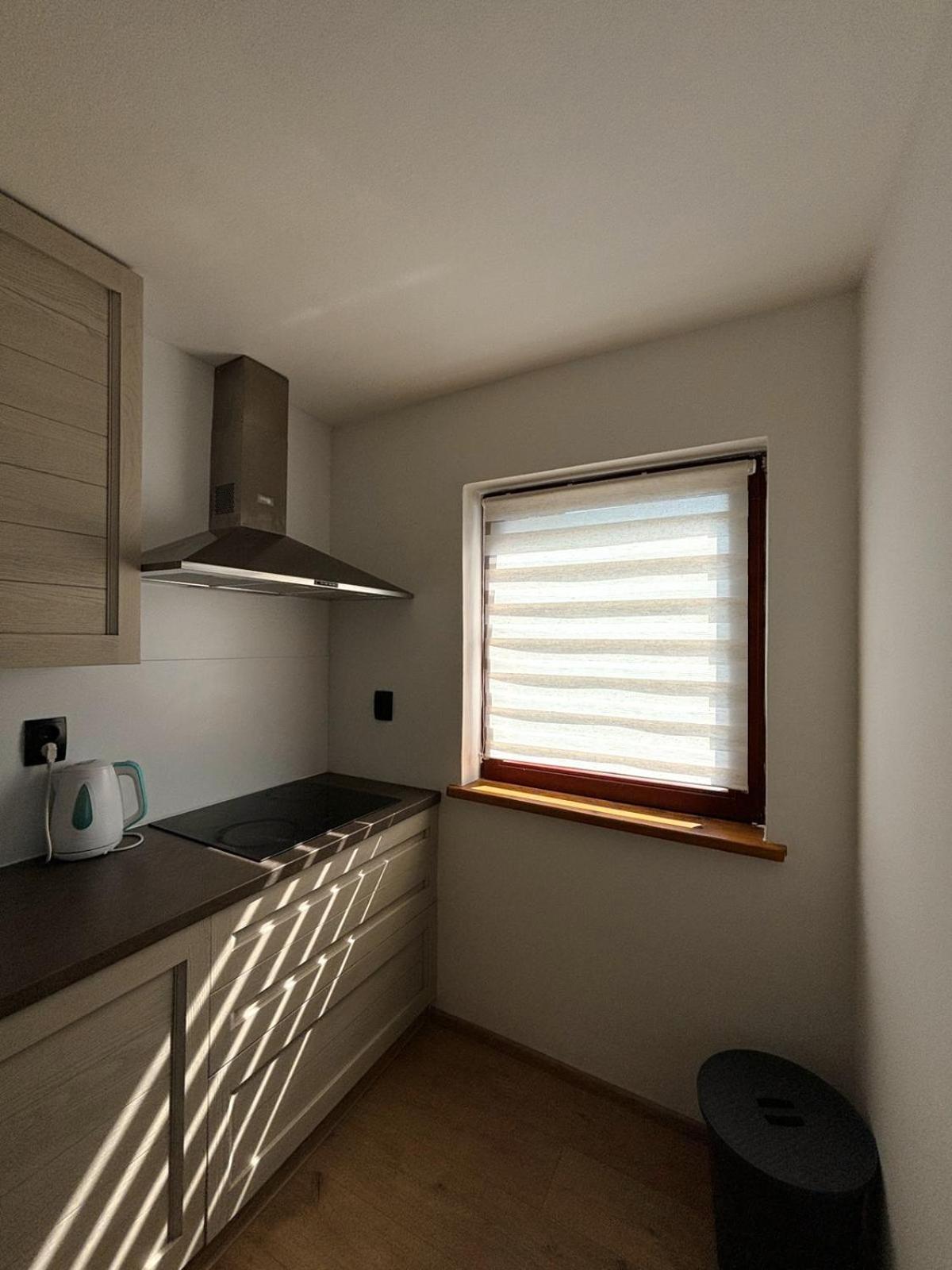 Ana Apartment Pula Luaran gambar